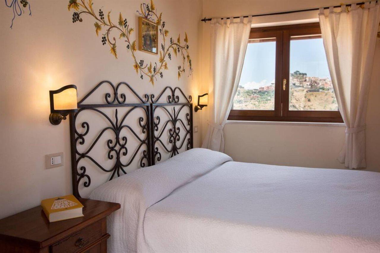 Pensjonat Casale Di Caterina Taormina Zewnętrze zdjęcie